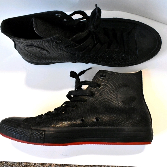 Shoes - Picture 2 of 2